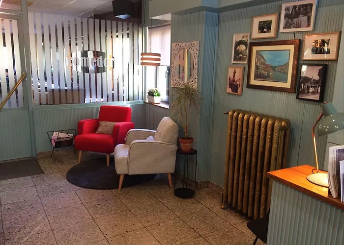 Lucia Hotel