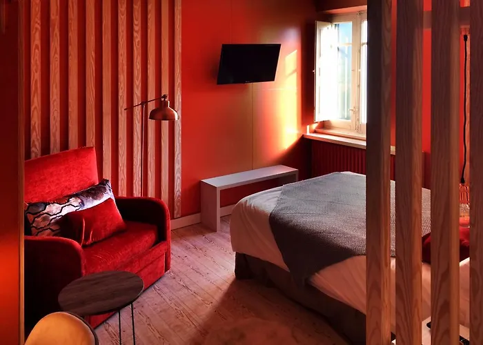 Lucia Hotel